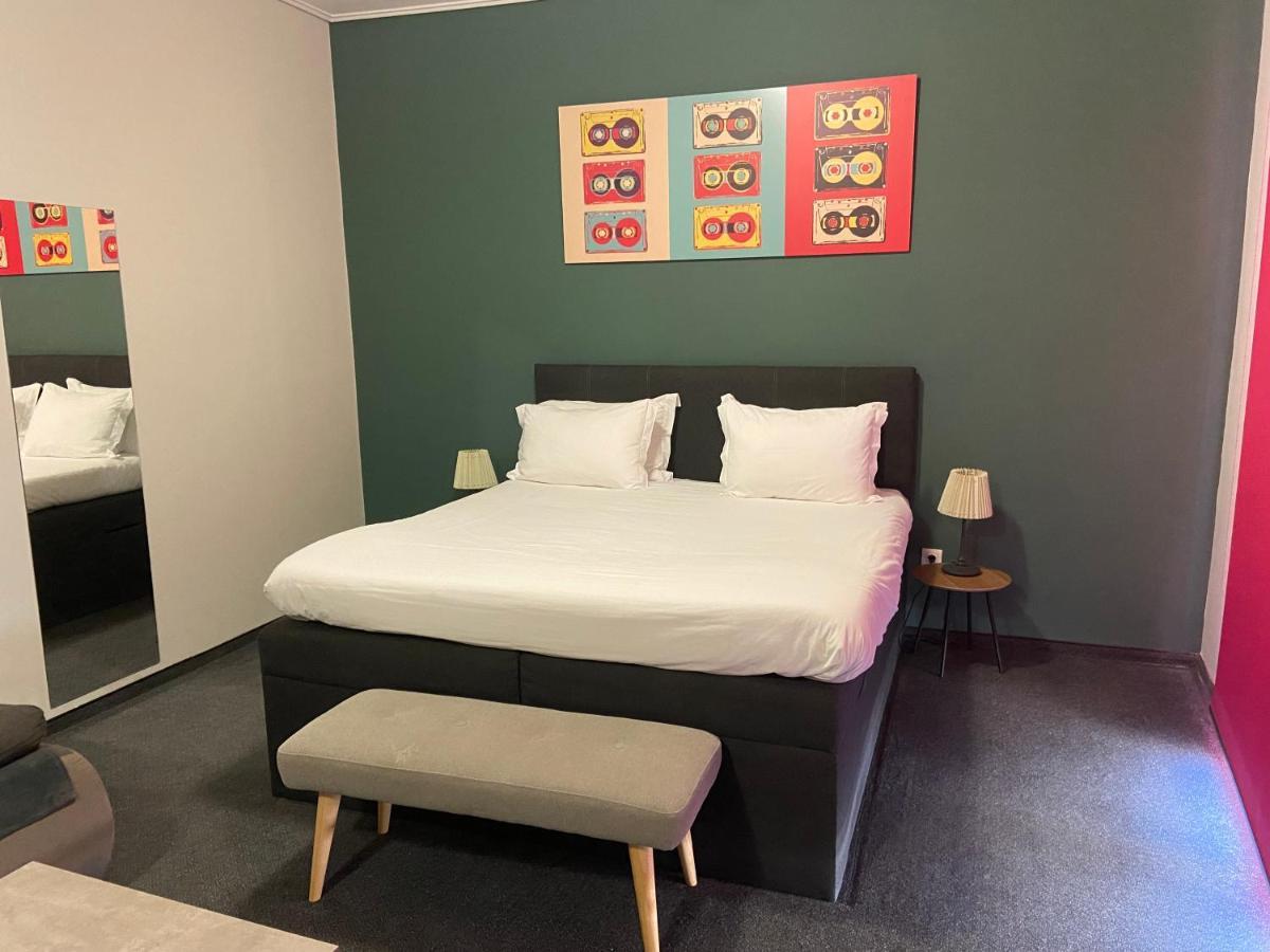 Connect Suites Athens Ngoại thất bức ảnh